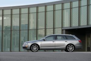 Audi A6 3.2 Quattro S-Line Avant 2005 года  (NA)